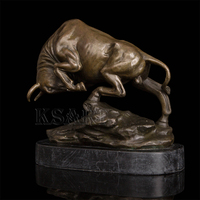 Figurine de taureau en bronze article décoratif de marché boursier prospère pour bureau exsudant une grande puissance artisanat en métal durable de Wall Street