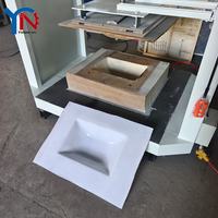 Thermoformeuse à membrane hydraulique pour surface acrylique solide durable, pour une utilisation industrielle à long terme