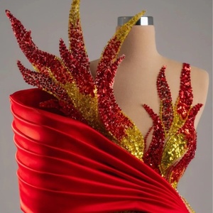 Abito da Sposa Personalizzato Plus Size <span class=keywords><strong>Rosso</strong></span> Stile Sirena per un Look Chic - Product Image 3