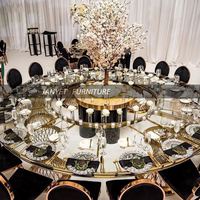 Chaise de mariage en velours noir de luxe en gros, événement doré