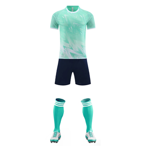Shorts de football personnalisés OME avec logo, 100% polyester, séchage rapide, impression numérique, fabricant de tenues de football personnalisées, haute qualité, unisexe adulte - Product Image 1