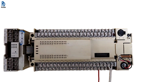 FX2N-64MR-001 PLC ตัวควบคุมลอจิกแบบตั้งโปรแกรมได้ โมดูลควบคุมอุตสาหกรรม ตัวควบคุมแบบตั้งโปรแกรมได้ ส่วนประกอบระบบอัตโนมัติอุตสาหกรรม - Product Image 1