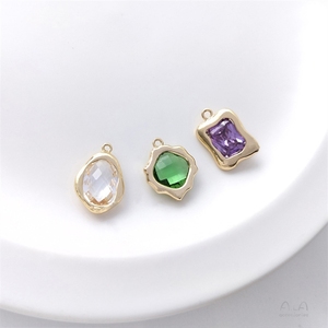 Ciondolo per Collana Fai-da-Te con Placcatura in Oro 14K e Incastonatura di Zirconi, Forma Ovale Rettangolare Irregolare, Colore Fagiolo per Innamorati Z - Product Image 2