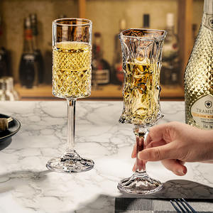 Verres à vin rouge en cristal sans plomb personnalisés OEM/ODM, articles de bar, flûtes à <span class=keywords><strong>champagne</strong></span> hautes pour cocktails et vins de dessert - Product Image 4