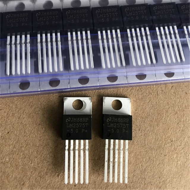 LM2575T-5.0/NOPB TO-220 MOS Field-Effect Transistor Optoisolators Triac with SCR Output Power Switch Tube for LCD