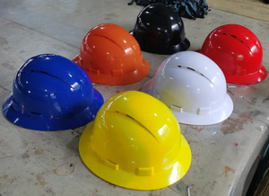 หมวกนิรภัย WELTA สำหรับงานก่อสร้างอุตสาหกรรม แบบ 6 จุดยึด ขอบหมวกเต็มใบ มาตรฐาน ANSI Z89.1 ผลิตจาก HDPE - Product Image 3