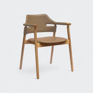 Fauteuil de salle à manger de style moderne avec cadre en bois de chêne et siège en cuir couleur noyer artificiel, idéal pour la maison, le bureau ou l'appartement, marque TR - Product Image 1