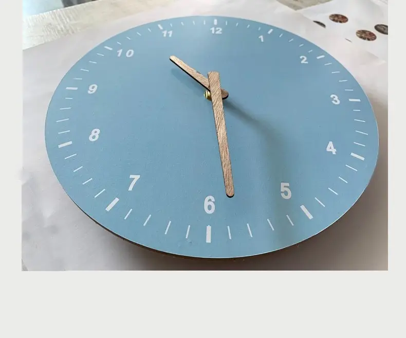 Relógio de parede de madeira para sala de estar, relógio de parede personalizado de alta qualidade em forma redonda personalizado por atacado