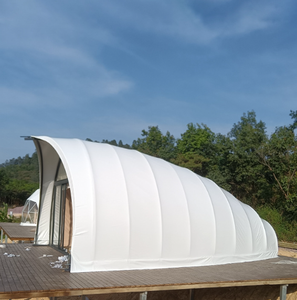 Tente de safari de luxe blanche pour resorts et hôtels, deux chambres et salon, tissu PVC imperméable, design durable en forme de coquille - Product Image 3