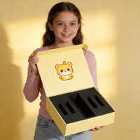 Échantillons de conception gratuits – Boîte rigide de luxe style livre en papier, finition mate, gaufrage personnalisé, insert en mousse EVA, fermeture magnétique crème – Livraison en 1 jour