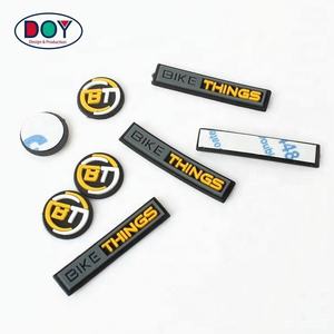<span class=keywords><strong>Coller</strong></span> <span class=keywords><strong>sur</strong></span> Mini Soft Labels Producteur Personnalisé 3D En Relief <span class=keywords><strong>Nom</strong></span> Logo PVC Patchs En Caoutchouc pour Sacs et Chaussures - Product Image 4