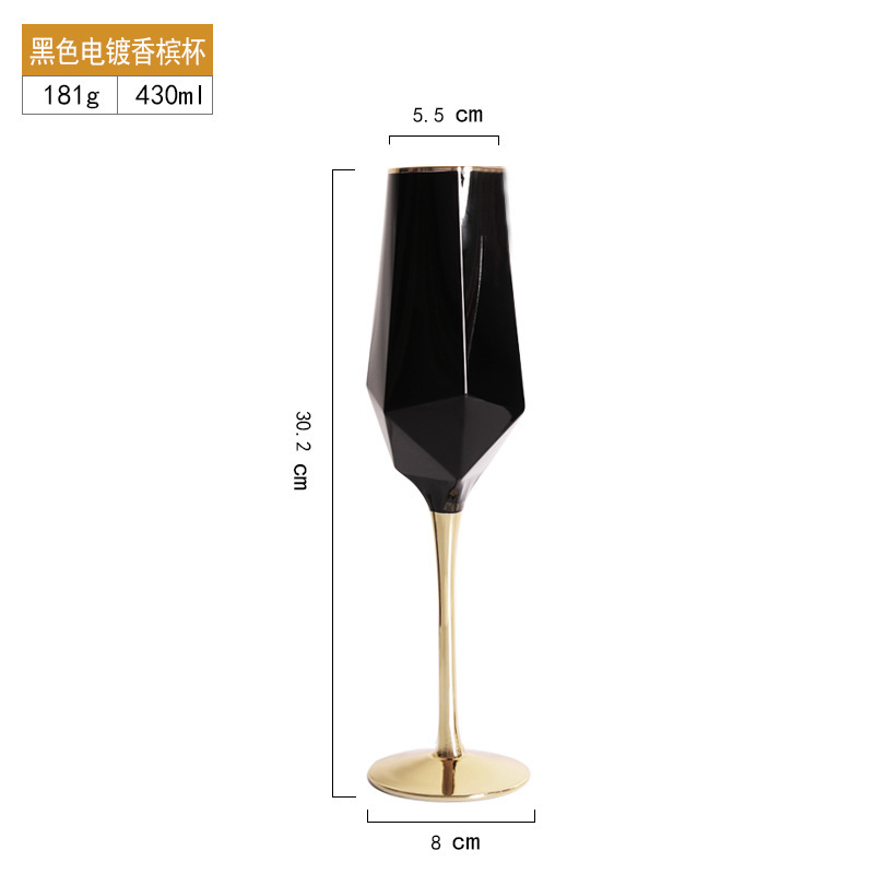 Coupe à champagne en or noir