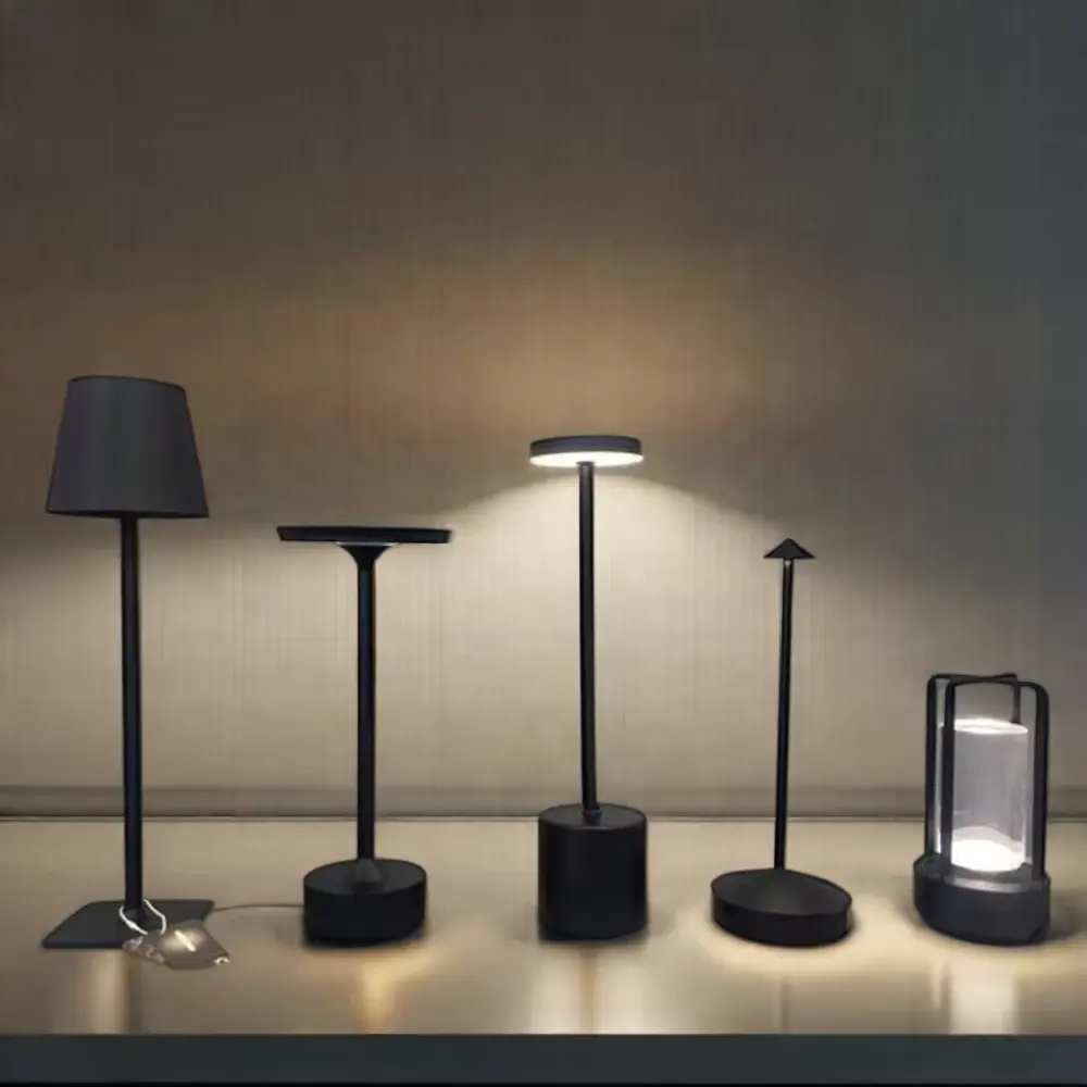 مصباح طاولة فاخر لجانب السرير بتصميم إسكندنافي لمكتب يعمل كإضاءة لاسلكية مزود بمنفذ USB قابل لإعادة الشحن مصباح طاولة مطعم بتصميم بسيط عصري بإضاءة ليد