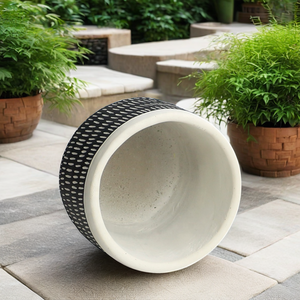 Pot de fleur <span class=keywords><strong>en</strong></span> <span class=keywords><strong>terre</strong></span> <span class=keywords><strong>cuite</strong></span> rond moyen fait à la main pour la décoration intérieure-jardinière d'herbes de cactus succulentes d'intérieur avec un design élégant pour le bureau - Product Image 3