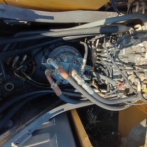 Excavadora de cadenas Volvo EC220D usada, 123 kW, capacidad de cazo de 0.48-1.44 m³, fabricada en China para obras de construcción - Product Image 6