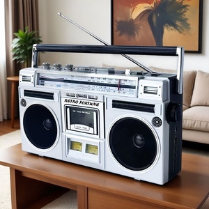 <span class=keywords><strong>Radio</strong></span> Portatile Multifunzione con Altoparlanti Stereo di Nuovo Design FM/AM/SW Doppio Indicatore Lettore/Registratore di Cassette Vintage - Product Image 3