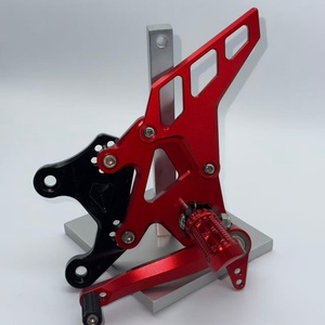 Para Z900 (2017-2022) Juego de Reposapiés Delanteros de Aluminio CNC Rojos con Soporte Lateral Elevado y Reposapiés Reforzado - Modificación/Actualización - Product Image 2