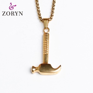 Pendentif marteau à griffes en acier inoxydable, outil de bricoleur, bijoux de mode gothique punk industriel vintage en acier titane pour hommes et femmes - Product Image 4