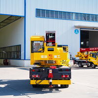 Camion benne FAW 5 tonnes à prix compétitif avec grue à flèche rigide hydraulique et 4 stabilisateurs pour la logistique