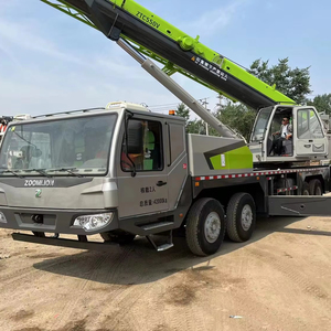 Grue sur camion Zoomlion ZTC500T 50 tonnes bien entretenue, levage fiable, moteur Weichai d'origine pour travaux d'ingénierie - Product Image 1