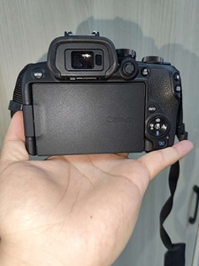 Original <strong>Cannon</strong> R10 Mirrorless Camera 24.2 <strong>MP</strong> Used Digital Camera - Product Image 2