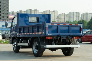 Camion <span class=keywords><strong>benne</strong></span> léger Foton 120 CV 4x2 avec cabine à toit plat de 3,18 m et <span class=keywords><strong>benne</strong></span> hydraulique pour le transport de chantier - Vente directe usine - Product Image 4