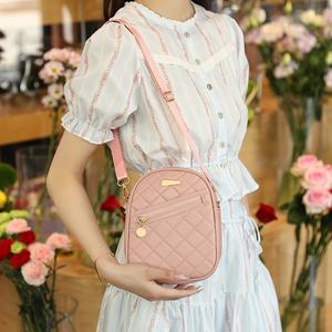 Fashionable Women's PU Leather Shoulder <b>Bag</b> Embroidered Chains Quilted Textured Design Crossbody Style-All Seasons <b>Accessory</b> - Product Image 2
