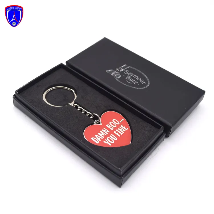 Düğün için kutu hediye ile kişiye özel anahtar zincirler kalp şekli sert emaye kırmızı anahtarlıklar
