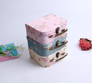 Set di 3 valigie di cartone scatola regalo scatola di immagazzinaggio decorativo con coperchio maniglia festa di compleanno festa di nozze bomboniere <span class=keywords><strong>valigia</strong></span> <span class=keywords><strong>Vintage</strong></span> - Product Image 3