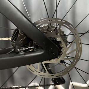 Vélo de route aérodynamique en fibre de carbone KOZO, vente en gros directe d'usine, 700C Shim Ano <span class=keywords><strong>105</strong></span> Di 2 24S, frein à disque hydraulique OEM - Product Image 4