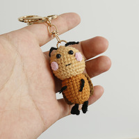 Peluche de cafard en crochet fait main, poupée d'insecte amusante pour cadeau farceur, cadeau original unique, anime