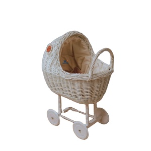 Nouveaux articles décor à la maison chariot en rotin naturel pour jouet bébé poupée poussette en rotin du Vietnam - Product Image 1