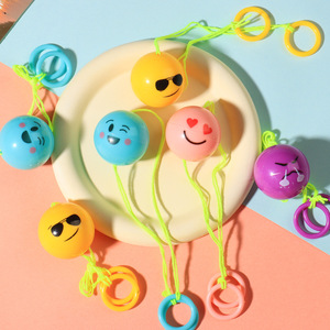 Sifflet à visage souriant pour enfants de 2 à 4 ans, jouet éducatif avec sifflet rotatif, design amusant - Product Image 4