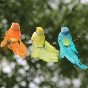 <span class=keywords><strong>Uccellino</strong></span> Piumato in Pelliccia Sintetica, Uccello Dorato Colorato per Decorazione da Giardino, Articolo Artificiale per Attaccare sul Ramo - Product Image 4