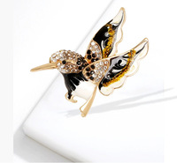 Broche en forme d'oiseau en alliage plaqué or, bijoux tendance couleur personnalisée, durables, unisexes, pour fêtes, mariages, fiançailles, cadeaux