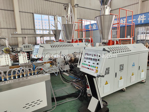 PE <span class=keywords><strong>WPC</strong></span> tường ngoài trời Panel decking hàng rào Board máy làm với giá nhà máy PVC Gỗ nhựa <span class=keywords><strong>composite</strong></span> sàn sàn máy đùn - Product Image 2