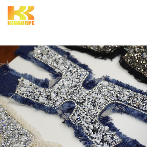 Женские сандалии со стразами - Product Image 1