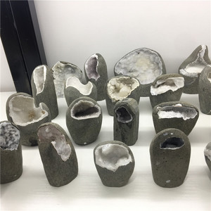 Apophyllite minérale naturelle avec géode de spécimen de zéolite pour la décoration intérieure - Product Image 6