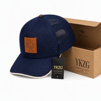 Gorra Trucker Personalizada de Malla, 5 Paneles, Visera Curva, Color Verde Oliva, Hebilla Metálica de Alta Calidad, Ajustable, Unisex