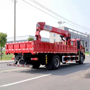 Grúa Telescópica Montada en Camión Foton Auman 4x2, Grúa de 12 Toneladas y 10 Toneladas con Estabilizadores Hidráulicos - Product Image 6