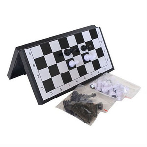 <span class=keywords><strong>Jeu</strong></span> <span class=keywords><strong>d</strong></span>'échecs magnétique <span class=keywords><strong>de</strong></span> <span class=keywords><strong>voyage</strong></span> en plastique avec <span class=keywords><strong>jeu</strong></span> <span class=keywords><strong>d</strong></span>'échecs pliant - Product Image 1
