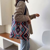 Bolso Tote de Mujer de Ganchillo de Lana Estilo Bohemio Chic Azteca con Asa Superior para Dropshipping en Shopify