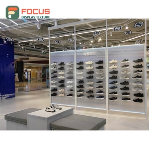 Muebles Metálicos con Recubrimiento en Polvo para Interiores de Tiendas, Personalizados para Vendedores y Boutiques - Product Image 6