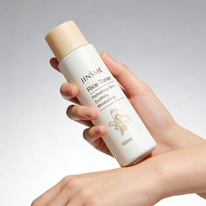 Tonique de riz OEM ODM 150 ml avec vitamine E, centella asiatica, acide hyaluronique, éclaircissant, hydratant pour tous les types de peau - Product Image 4