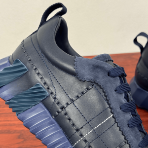 Baskets élégantes pour le quotidien, structure de cadre robuste, amorti de soutien tout au long de la journée, résistantes aux déchirures, construction stable, vintage, durable et cousue. - Product Image 4