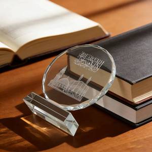 Venta al por mayor y dropshipping de adornos de cristal de estilo islámico en formas arquitectónicas a precios de fábrica para uso en interiores. - Product Image 4