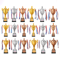 Vente en gros sur mesure Trophée du championnat en métal doré pour les activités sportives des clubs Trophées génériques avec base noire