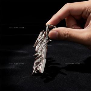 Pendentif HUSTLE avec base en argent 925 de qualité supérieure et embellissement en pierre de moissanite pour un style hip-hop tendance, bijoux à porter au quotidien - Product Image 4