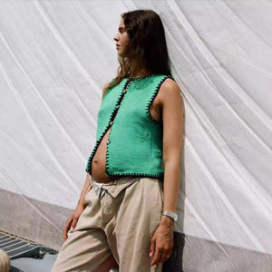 <span class=keywords><strong>H</strong></span>-02320 Nuevo Top de Manga Corta Ultra Corto con Cuello Bordado y <span class=keywords><strong>Chaleco</strong></span> a Juego - Product Image 4