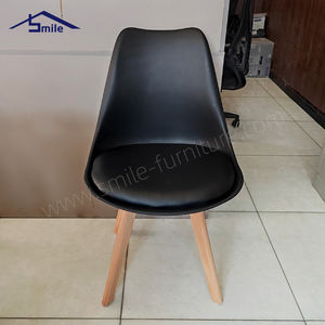 Silla de Comedor <span class=keywords><strong>Tulip</strong></span> Moderna, Cómoda, Ergonómica y Duradera, Tapizada en Plástico con Patas de Madera, Muebles para el Hogar - Product Image 2